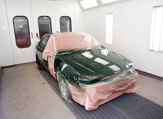Cabine de peinture automobile